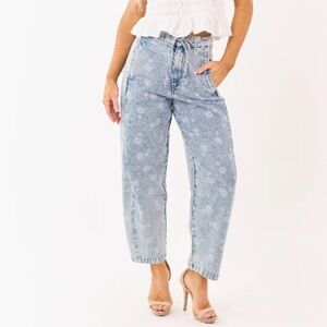 Barrel jeans